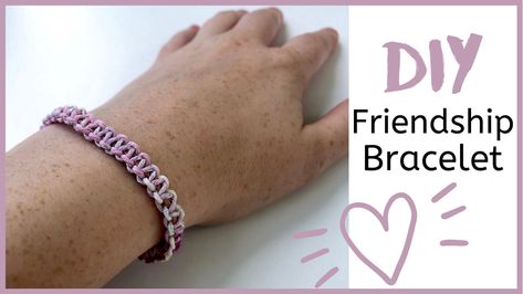 How to create an easy hemp friendship bracelet! Find the free tutorial on YouTube. #macrame #macramejewelry #friendshipbraceletpatterns #hempbraceletsdiy #diybraceletseasy #craftsforkids #easycraftideas #easycraftsforkids #macramebracelets #macrameart #macrameaccessories #learnmacrame #macrameforbeginners #diy #diyjewelryinspiration #diyjewelrycratfs Bracelet Square Knot, Macrame Easy, Hemp Bracelet Patterns, Square Knot Bracelet, Square Knot Bracelets, Diy Friendship Bracelet, Friendship Bracelets Easy, Overhand Knot, Beautiful Friendship