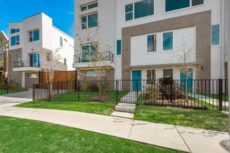 See all available apartments for rent at 1518 N Carroll Ave in Dallas, TX. 1518 N Carroll Ave has rental units starting at $2800. Dallas Texas Apartments, Outdoor Beer Garden, Goals 2024, Dallas Apartment, White Quartz Counter, Energy Efficient Windows, Cheap Apartment, Bedroom White, Fire Pit Area