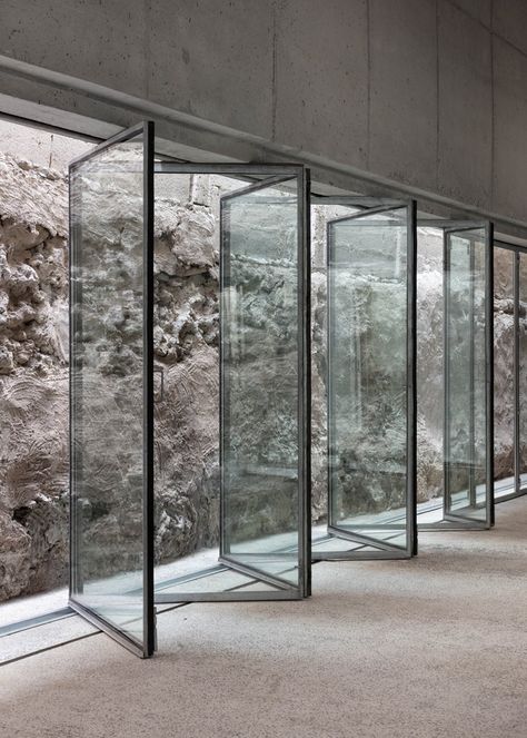 Operable Wall Design, Concrete And Glass Architecture, Leopold Banchini, Concrete Facade, Glass Structure, Stone Columns, Glass Room, Urban Fabric, Traditional Building