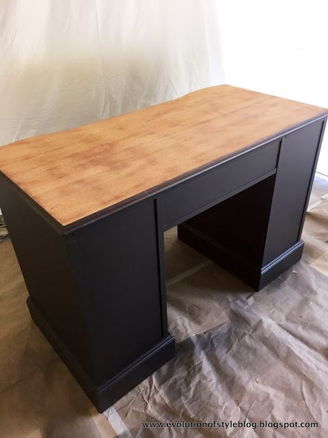 Paint Wooden Desk, Desk Revamp, Refinished Desk, Repair Wood Furniture, Refurbished Desk, Desk Makeover Diy, Desk Redo, Brown Desk, Desk Diy