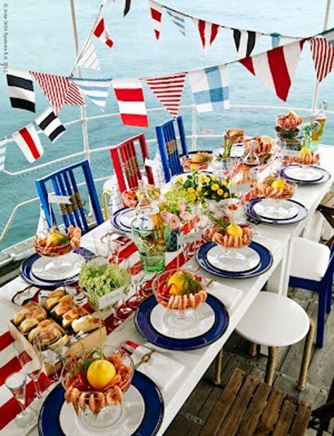 A Touch of Southern Grace : Fourth Of July Tablescapes Fourth Of July Tablescapes, Clam Bake, Yacht Party, Party Deco, Nautical Party, Pretty Tables, Nautical Wedding, 4th Of July Party, July Party