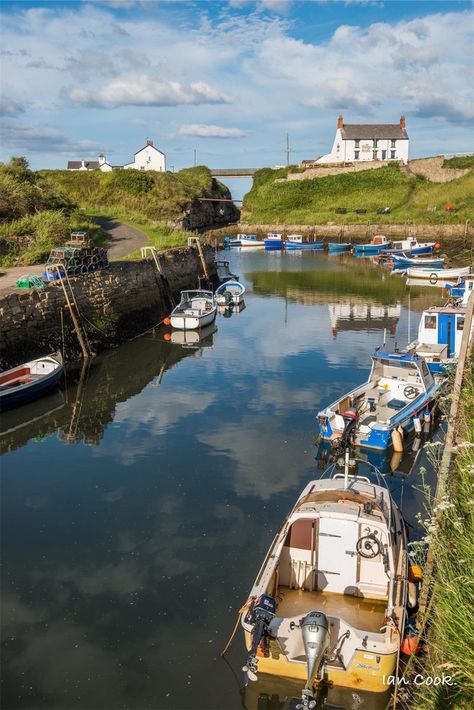 Northumberland England, Beautiful Borders, Scottish Islands, Photography Basics, Mountain Paintings, British Isles, Uk Travel, Future Life, Pretty Places