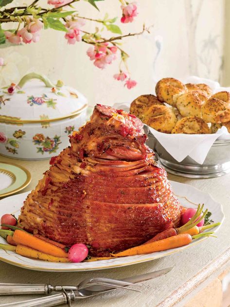 If you're in charge of the Easter ham this year, toss the glaze packet and choose one of our three glaze options: Pineapple-Prosecco Glaze, Cola-Dijon-Brown Sugar Glaze, or Coffee-and-Pepper Jelly Glaze. Cookie Filling, Gammon Recipes, Holiday Ham Recipes, Easy Easter Recipes, Southern Living Recipes, Easter Ham, Apple Glaze, Holiday Ham, Grilled Ham