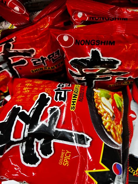 #shinramen #koreanfood #koreanfoodrecipes #koreanramen #ramen #ramennoodlerecipes Shin Ramen, Cup Ramen, Cooking And Baking, Ramen, Noodles, Baking, Quick Saves