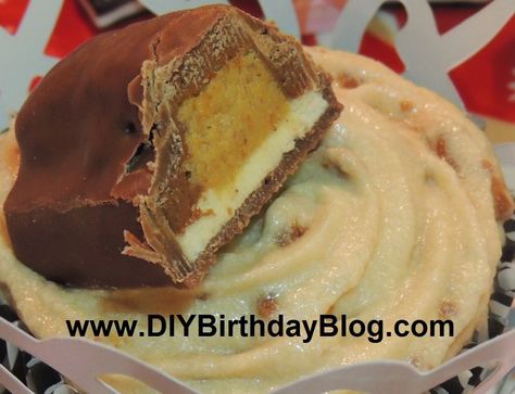 DIY Birthday Blog: Fast Break Buttercream Icing Recipe- A Yummy Candy Bar Frosting! #candybar #fastbreak #frosting #buttercream Fast Break Candy Bar Recipe, Frosting Buttercream, Candy Bar Cake, Candy Bar Recipe, Yummy Candy, Buttercream Icing Recipe, Heavenly Desserts, Elena Of Avalor, Diy Birthday Party