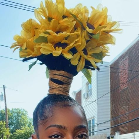 HERetha Franklin 👑♈️ on Instagram: "Flower girl with her locs for Odunde. 🌻" Locs With Flowers, Flowers In Locs, Maternity Shoot, Pregnancy Shoot, Locs, Flower Girl, Flowers, Hair, On Instagram