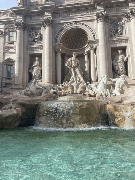 Water Castle Aesthetic, Water God Aesthetic, Driftmark Aesthetic, Fontaine Aesthetic, Greek Fountain, Fountain Trevi, Aesthetic Fountain, Fountain Aesthetic, Italian Fountain