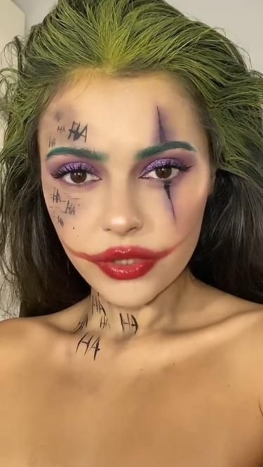 Woman Joker Makeup, Girl Joker Costume, Halloween Costumes Joker, Joker Costume Girl, Nem Halloween Makeup, Girl Joker, Costume Joker, Halloween Makeup Inspo, Joker Halloween Makeup