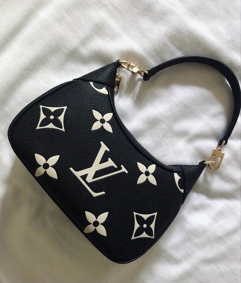 Louis Vuitton Bagatelle Bag, Lv Bag Black, Black Lv Bag, Lv Bags Louis Vuitton Handbags, Lv Bagatelle, White Louis Vuitton Bag, Black Louis Vuitton Bag, Louis Vuitton Clothes, Lv Shoulder Bag