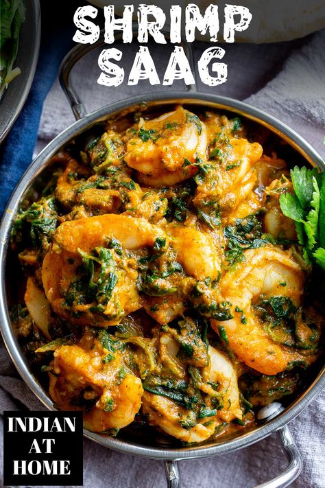 Indian Shrimp Recipes, Shrimp And Scallop Recipes, Curry Side Dishes, Healthy Seafood Dishes, Indian Takeout, Saag Recipe, Prawn Dishes, Healthy Indian Recipes, Easy Curry