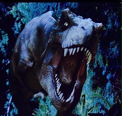 Jurasic Word, Blue Jurassic World, Jurassic Park 1993, Jurassic Park Movie, Fallen Kingdom, Jurassic World Fallen Kingdom, Jurassic World Dinosaurs, Falling Kingdoms, Kaiju Monsters