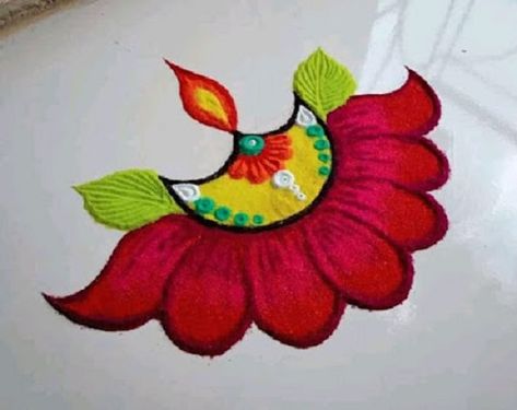 Latest 50 Easy Rangoli Designs Kolam For Beginners for Festivals - Tips and Beauty Easy Rangoli For Diwali, Diwali Rangoli Ideas, Diwali Rangoli Easy, Rangoli Images, Rangoli Designs For Diwali, Diwali Rangoli Designs, Rangoli For Diwali, Simple Flower Rangoli, Diwali Design