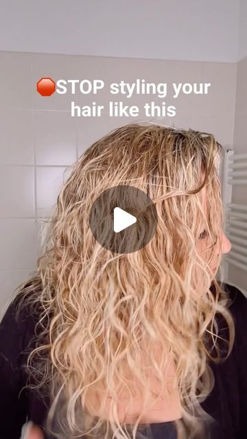 How To Style Semi Curly Hair, How To Revive Curly Hair In The Morning, No Diffuser Hair Curls, How To Get Soft Curls Naturally Curly, How To Style Wet Hair Mornings, 2b Curls Hairstyles, Mermaid Curls Medium Hair, How To Keep Curly Hair From Frizzing, Defuse Hair Curls