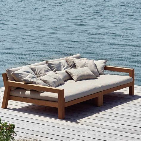 Sofa Daybed, Living Room Drapes, Wooden Sofa Designs, Outdoor Daybed, Outdoor Couch, Balcony Furniture, Outdoor Living Room, Wooden Sofa, Garden Sofa