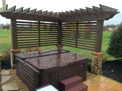 Hot Tub Deck Design, Hot Tub Privacy, Hot Tub Pergola, Small Hot Tub, Hot Tub Landscaping, Tub Deck, Hot Tub Patio, Outdoor Hot Tub, Hot Tub Deck