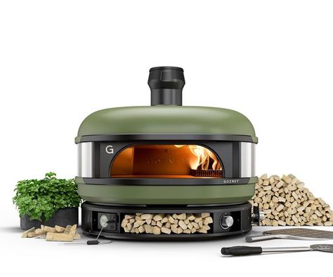 If outdoor entertaining is your forte, consider investing in an outdoor pizza oven this summer. Here is our edit of the best pizza ovens to buy this year in Australia. Gozney Dome, Slow Roast Pork, Neapolitanische Pizza, Gas Pizza Oven, Outdoor Cooking Spaces, Wood Fired Cooking, Four A Pizza, Outdoor Oven, Outdoor Pizza Oven