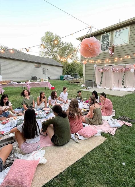 Boho Chic Sweet 16 Party - The Kitchen Docs Boho Chic Sweet 16 Party Ideas, Boho Chic Birthday Party Ideas, Sweet 16 Party Ideas Backyard, Boho Chic Birthday Party Decor, Sweet 16 Backyard Party, Backyard Party Themes, Sweet 16 Backyard Party Ideas, Boho Sweet 16 Ideas, Boho Backyard Party