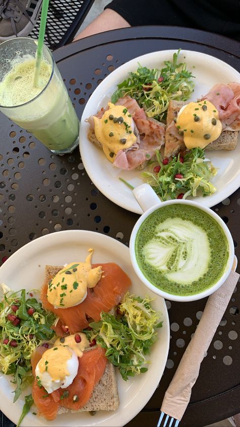 Cafe Plates Ideas, Cafe Lunch Aesthetic, Cafe Breakfast Aesthetic, Break Fast Aesthetic, Urth Cafe Aesthetic, Healthy Cafe Food, Breakfast Aesthetic Restaurant, Breakfast Restaurant Aesthetic, Cali Summer