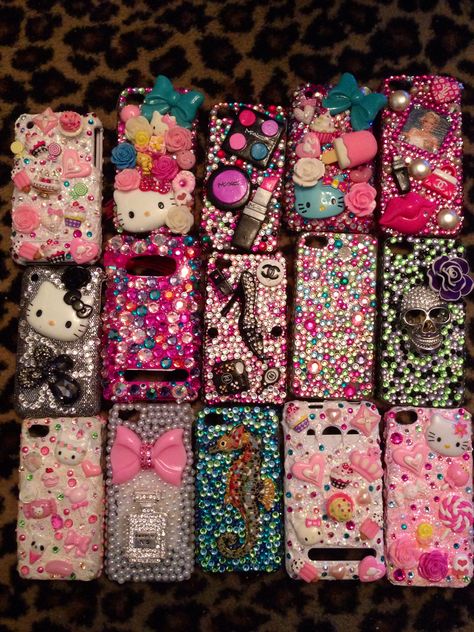 Trashy Y2k Phone Case, Bedazzled Accessories, 2000s Items, Pidżama Party, Bling Phone Cases Diy, Trashy Mcbling, Mc Bling, Phone Case Y2k, Bedazzled Phone Case