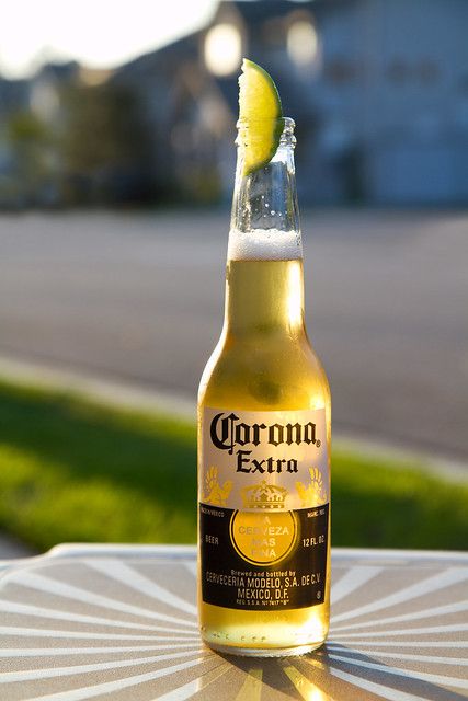 Beers Of The World, Ice Cold Beer, Michelada, Cold Beer, Best Beer, Beer Lovers, Adult Drinks, Drinking Beer, Yummy Drinks