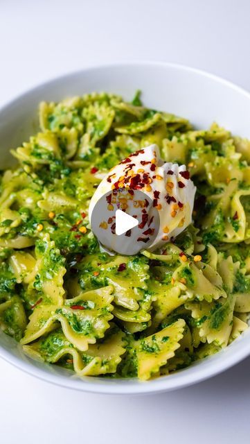 Pesto Farfalle, Farfalle Pasta Recipes, Fresh Peas, Pea Pesto, Farfalle Pasta, English Peas, Toasted Walnuts, Basil Leaves, Chili Flakes