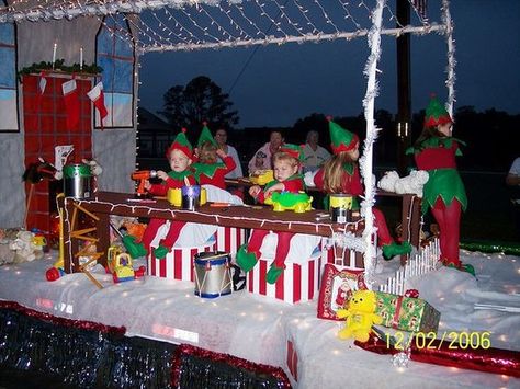 santa's workshop float ideas | Elf Float... How cute is this ... Christmas Parade Float Ideas Diy, Christmas Parade Float Ideas, Holiday Parade Floats, Parade Float Diy, Parade Float Theme, Parade Float Ideas, Santa Claus Parade, Christmas Parade Floats, Floating Decorations