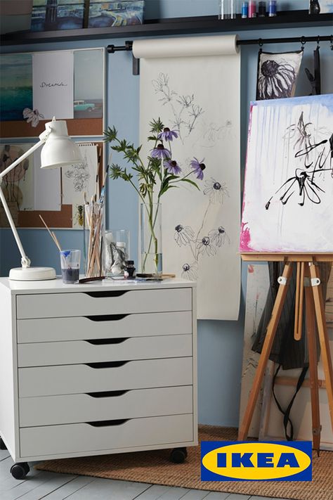 The ALEX drawer unit on casters from IKEA is an excellent addition to your home art studio design. A well organized art space will allow inspiration to flow. Get the art room you always dreamed of. Shop the products by clicking the image. Home Art Studios, Rangement Art, Ikea Art, Ikea Alex Drawers, Alex Drawer, Art Studio Space, Ikea Alex, Art Studio Organization, Scrapbook Storage