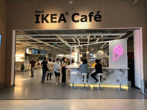 Ikea Says 50% of Their Food Will be Plant-Based by 2025: Swedish retailer Ikea announced that it will increase its… #ecoxpress #greenliving Waste Free Living, Ikea Food, Nutrition Food, Plant Based Nutrition, Help The Environment, Recipe Roundup, Contest Winner, The Environment, Green Living