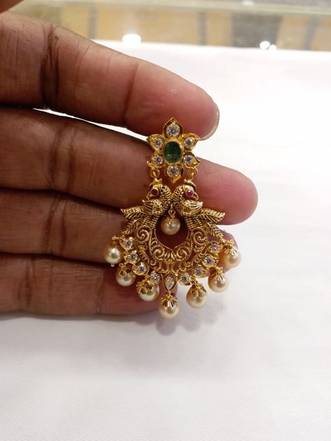 Necklaces Gold Jewelry, Ear Rings New Models Gold, Ear Rings New Designs Gold, Chand Baali Earrings In Gold, Ear Rings Chandbalis Gold, Ear Ring Models Gold, New Model Ear Rings, Ear Buttalu Designs, Ear Rings Models Gold