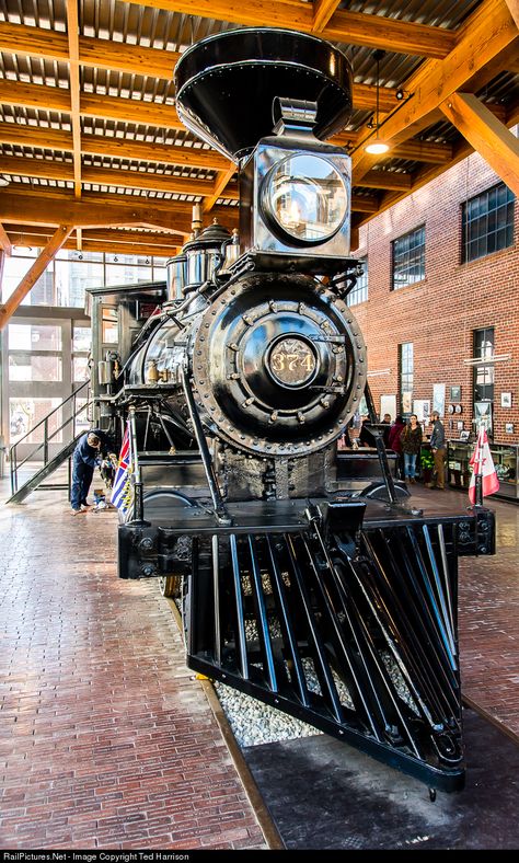 Ted Harrison, Lionel Trains Layout, Central Pacific Railroad, Steam Trains Photography, Train Locomotive, Bull Elephant, Canadian Pacific Railway, Steam Engine Trains, Chuck Palahniuk