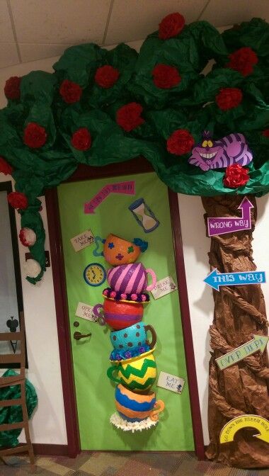 Mad Hatter Door Decoration, Alice In Wonderland Tree Decorations, Alice In Wonderland Theatre Set, Alice In Wonderland Reading Corner, Alice In Wonderland Wall Decorations, Fairytale Hallway Decorations, Alice In Wonderland Office Theme, Diy Alice And Wonderland Decorations, Alice In Wonderland Lanterns