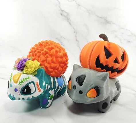 ✅ CLICK THE LINK!⬆️ These adorable Halloween themed plushes are perfect for any fan of dinosaurs or spooky season! #pumpkasaur . #Fimo #Pokemon_Candle #Pokemon_Halloween #Figet_Toys Pokemon Candle, Disney Funko Pop, Clay Pokemon, Star Wars Funko Pop, Marvel Funko Pop, Best Funko Pop, Figet Toys, Pokemon Project, Pokemon Halloween