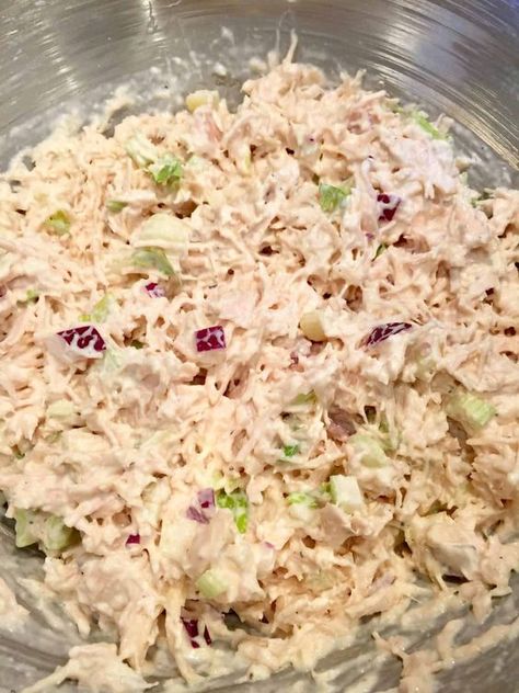 Deli Chicken Salad Recipe, Deli Style Chicken Salad, Chicken Salad Croissant, Best Chicken Salad, Best Chicken Salad Recipe, Chicken Salad Recipe Easy, Easy Chicken Salad, Weight Watchers Chicken, Deli Style