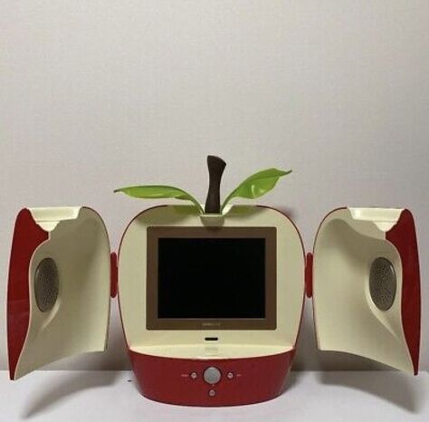 apple posting | Instagram Hello Kitty Apple, Retro Gadgets, Keno, Cute Little Things, Purim, Dream Decor, Dream House Decor, Bits And Bobs, Cool Items