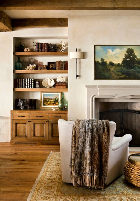 Craftsman Built Ins, Craftsman Style Living Room, Craftsman Living Rooms, Craftsman Interior Design, Craftsman Living Room, Built In Around Fireplace, Craftsman Homes, Built In Shelves Living Room, Craftsman Interior