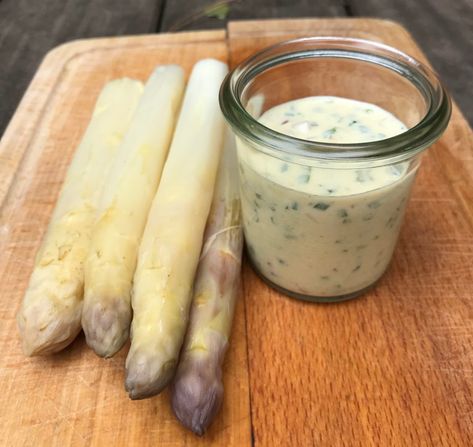 Sauce fromage blanc & ciboulette pour les asperges – Torchons & Serviettes Pesto Vinaigrette, Marinade Sauce, Foie Gras, Fruit Desserts, Dipping Sauce, Mayonnaise, Chutney, Hummus, Asparagus