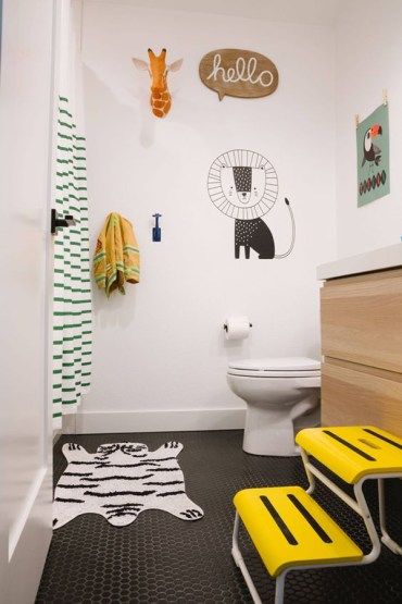 50 Kid-Friendly Bathroom Design Ideas to Inspire You – Watimas Children Bathroom Ideas, Kid Friendly Bathroom, Kids Bathroom Colors, Kids Bathroom Design, Kid Bathroom Decor, Childrens Bathroom, Small Basements, Boys Bathroom, Basement Bathroom