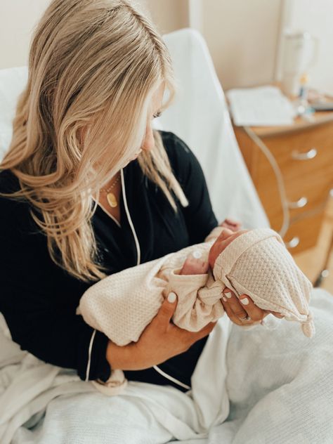 Post Birth Pictures, After Labor Pictures, Nails For Hospital Delivery, Labor Hospital Pictures, Newborn Hospital Pictures Delivery Room Labor Photos, Postpartum Hospital Pictures, Hospital Baby Announcement Boy, Baby First Pictures Hospital, First Newborn Pictures At Hospital