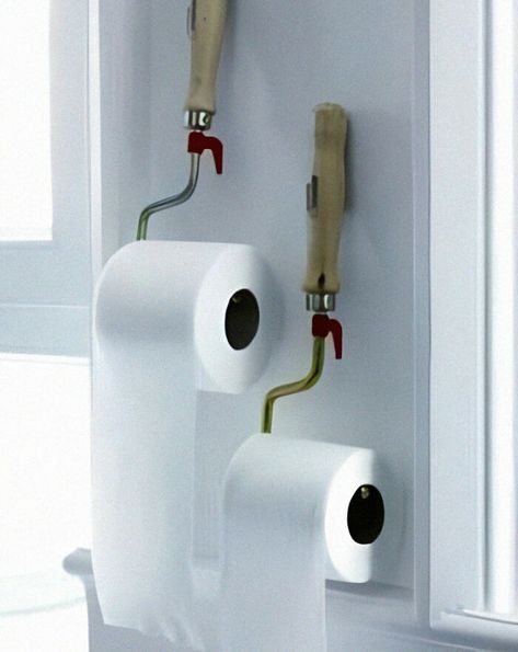 Funny-Unhinged-Pinterest-DIY-Ideas Dorms Decor, Diy Toilet Paper Holder, Diy Muebles Ideas, Diy Toilet, Hemma Diy, Kraf Diy, Toilet Roll Holder, Toilet Roll, Diy Bathroom