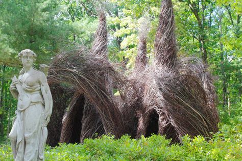 35 Gorgeous Ideas for a Gothic Garden | HGTV Gothic Setting, Witchy Garden, Wild Rumpus, Goth Garden, Gothic Themes, Gothic Garden, Gothic Cathedrals, Stone Fountains, Estate Garden