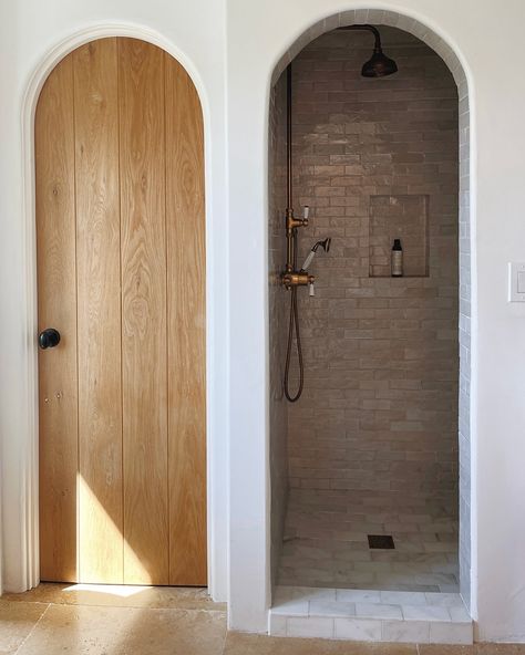 Double arches all the wayyyyy 🌈🌈 #millennialjokes Arched Shower Door Opening, Arch Door Bathroom, Shower With Arch Entry, Arched Bathroom Door, Archway Bathroom, Shower Archway, Arch Shower Entry, Arched Shower Door, Shower Arch