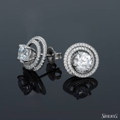 Dazzling diamonds! Mia Jewellery, Jewellery Pictures, Earrings Tiffany, Engagement Jewellery, Diamond Tops, Round Diamond Earrings, Diamond Earrings Design, Necklace Organizer, Jewelry Ads