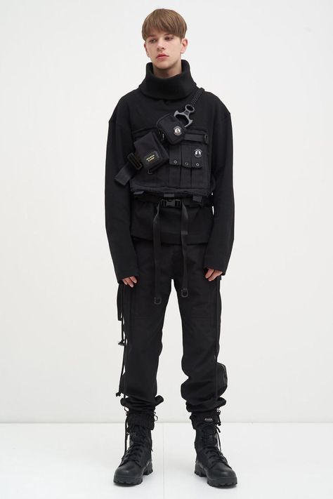 Tech Wear Outfit Men, Cyberpunk Clothing Men, Futuristic Fashion Men, Stray Rats, Military Inspired Fashion, Tactical Fashion, Hyein Seo, Tech Wear, Techwear Fashion