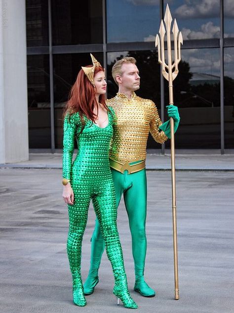 Aquaman and Mera #cosplay Aquaman Costume, Aquaman Cosplay, Batman Christian Bale, Comic Costume, Dc Comics Cosplay, Marvel Costumes, Superhero Cosplay, Dc Cosplay, Cosplay Tutorial