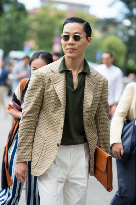 Pitti Uomo Street Style, Italian Fashion Street, Mens Fashion Edgy, Mens Fashion Classy, Mens Fashion Fall, Men Street, Suit Style, Gentleman Style, Mens Fashion Trends