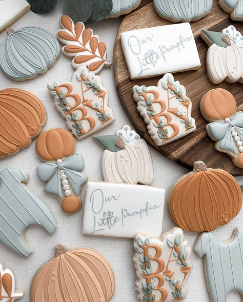 Pumpkin Shower Cookies, Pumpkin On The Way Cookies, Pumpkin Rattle Cookie, Lil Pumpkin Baby Shower Cookies, Neutral Pumpkin Baby Shower Ideas, Little Pumpkin On The Way Cookies, October Boy Baby Shower Ideas, Fall Baby Shower Sugar Cookies, Little Pumpkin Boy Baby Shower Ideas