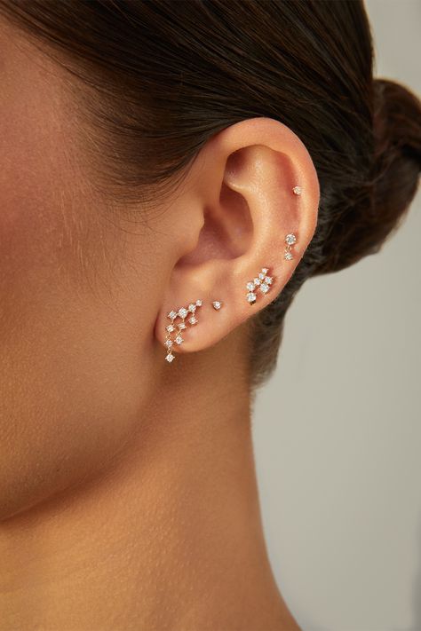 Drip in diamonds. Piercing Party, Diamond Chains, Stack Rings, Bling Earrings, Black Beaded Jewelry, New Earrings, Earring Trends, Ear Stack, Diamond Chain