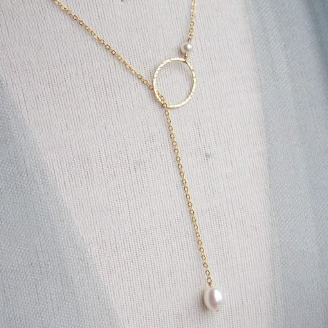 Simple pearl necklace indian