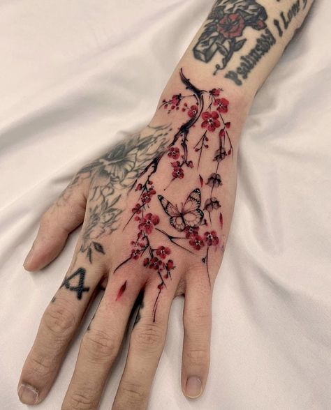 Cherry Blossom Tattoo On Hand, Japanese Hand Tattoos Women, Sakura Hand Tattoo, Japananese Tattoo, Asian Patchwork Tattoo, Rosebush Tattoo, Tatoos Japan, Japan Tattoo Ideas, Marissa Core