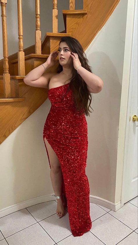 Red Prom Dress Sparkly, Red Sparkle Dress, Red Sparkly Dress, Dress Sparkle, Red Sequin Dress, Prom Theme, Sequin Formal Dress, Red Sparkle, Red Prom